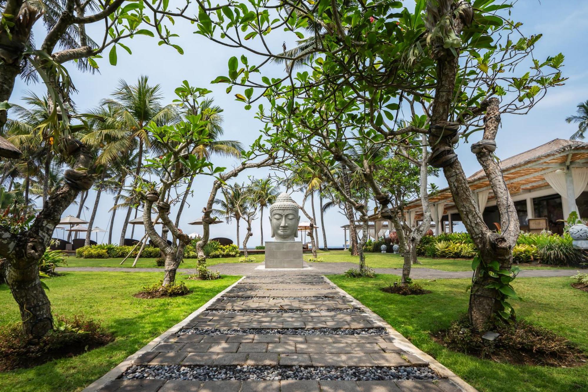 Resort Nirwana & 5*