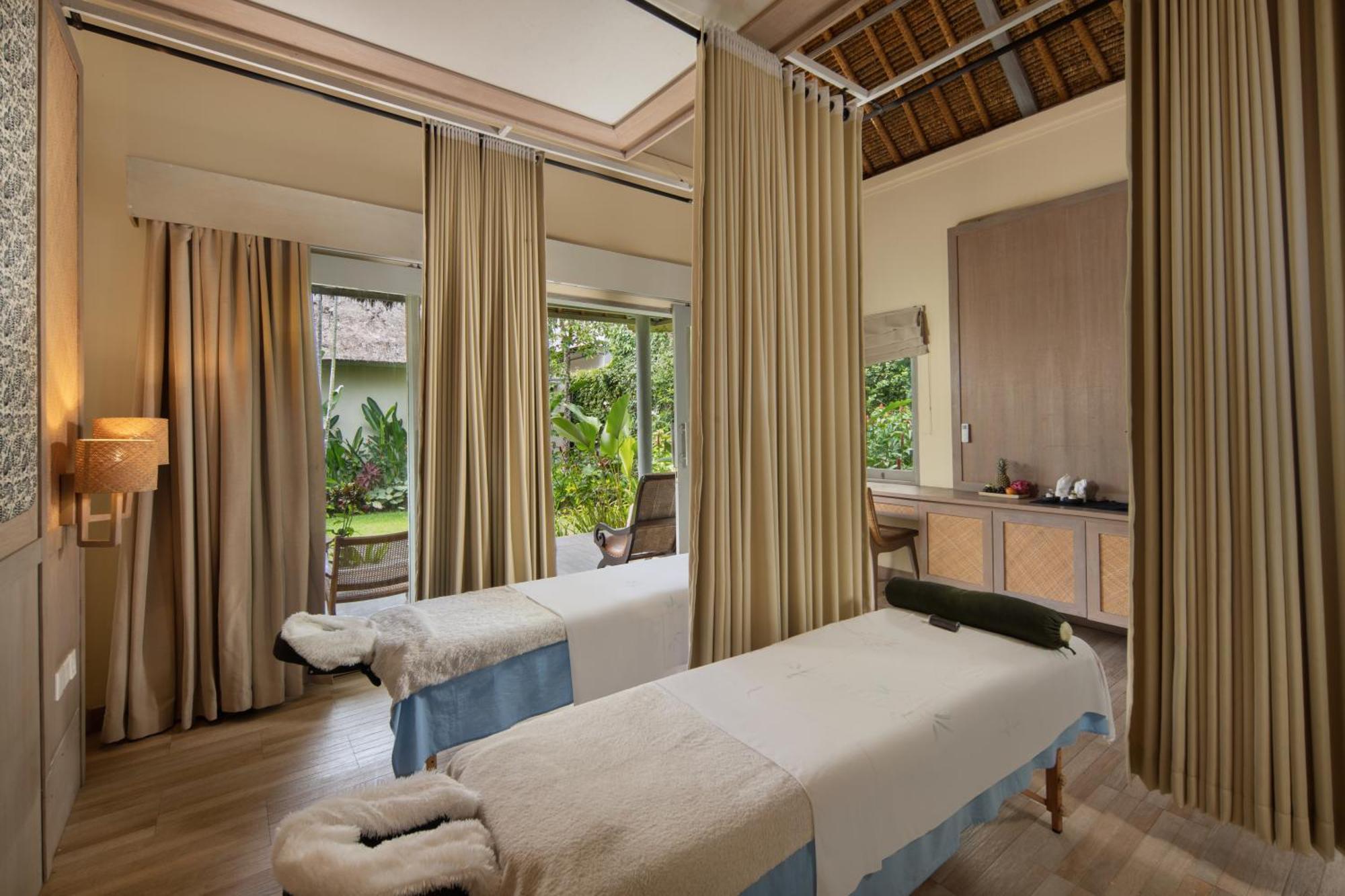 Nirwana & Resort 5*