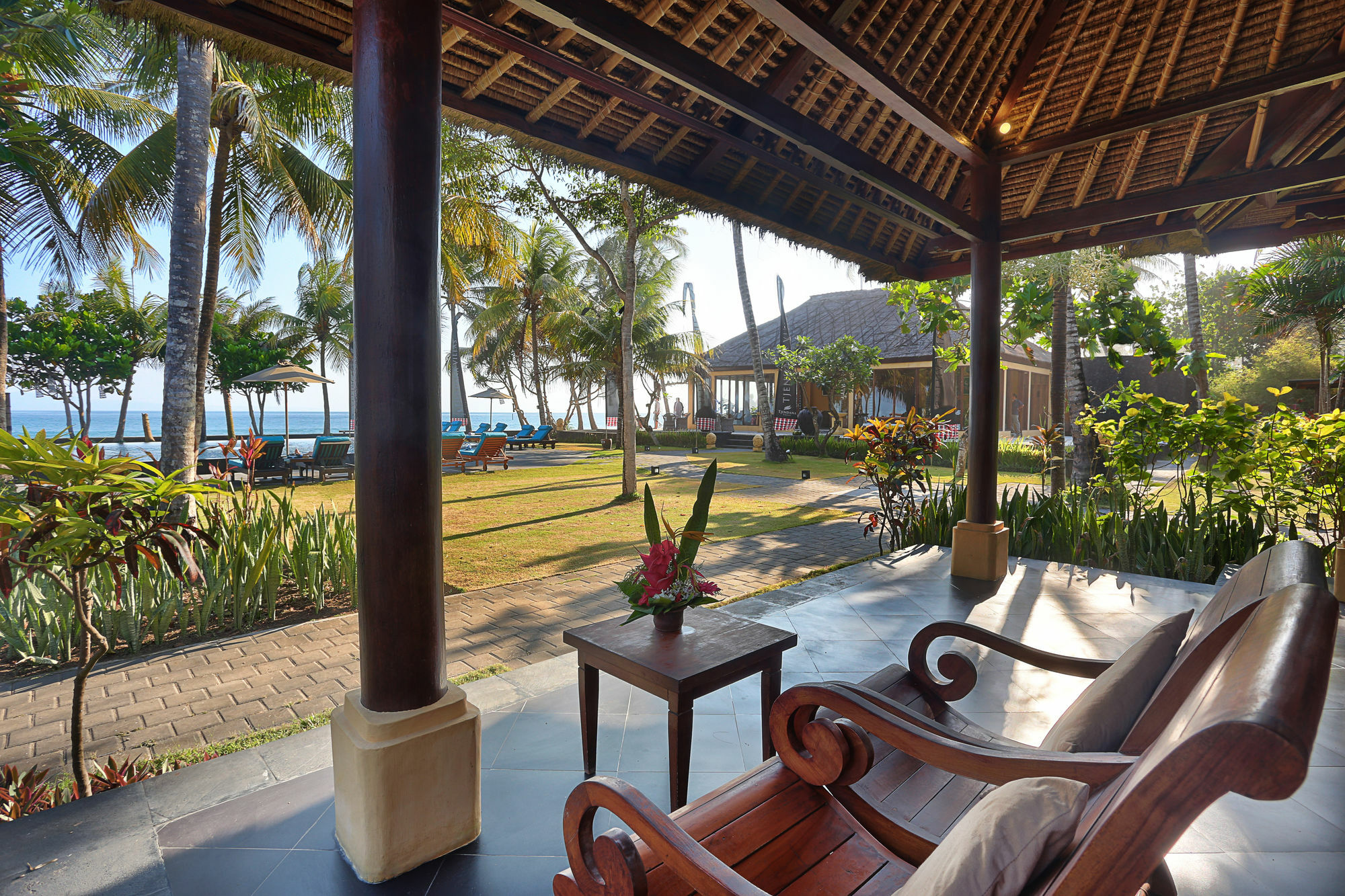 Resor Nirwana & 5*